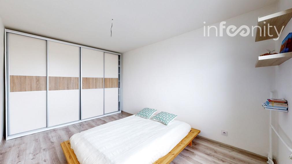 PREDANÉ! Dvojizbový tehlový byt, Lomnická, Košice