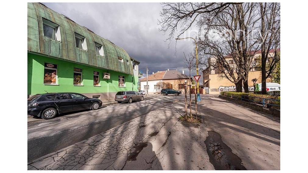 Polyfunkčná budova s pozemkami, Prešov