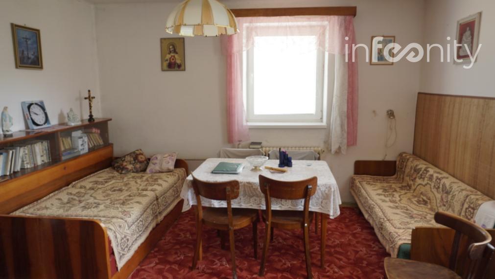 Udržiavaný dom v Nižnom Hrušove(PREDANÉ)